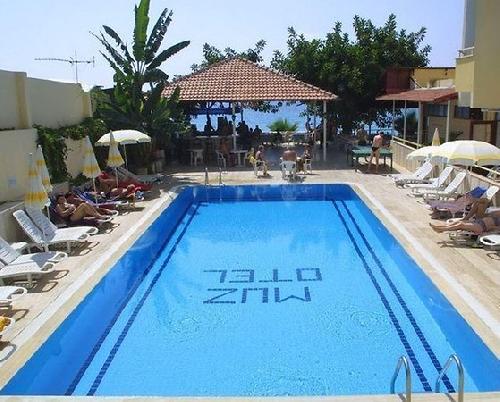 Banana Hotel-Transfer