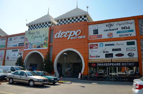 Deepo Outlet Center tour