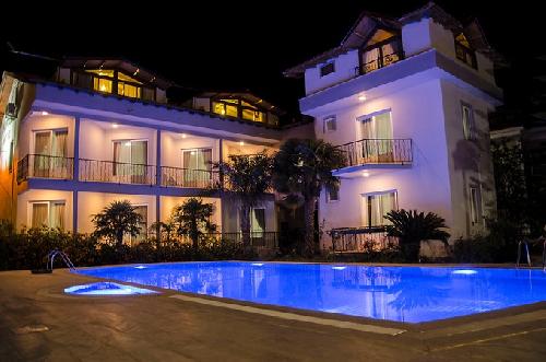 Трансфер в отель Лиф