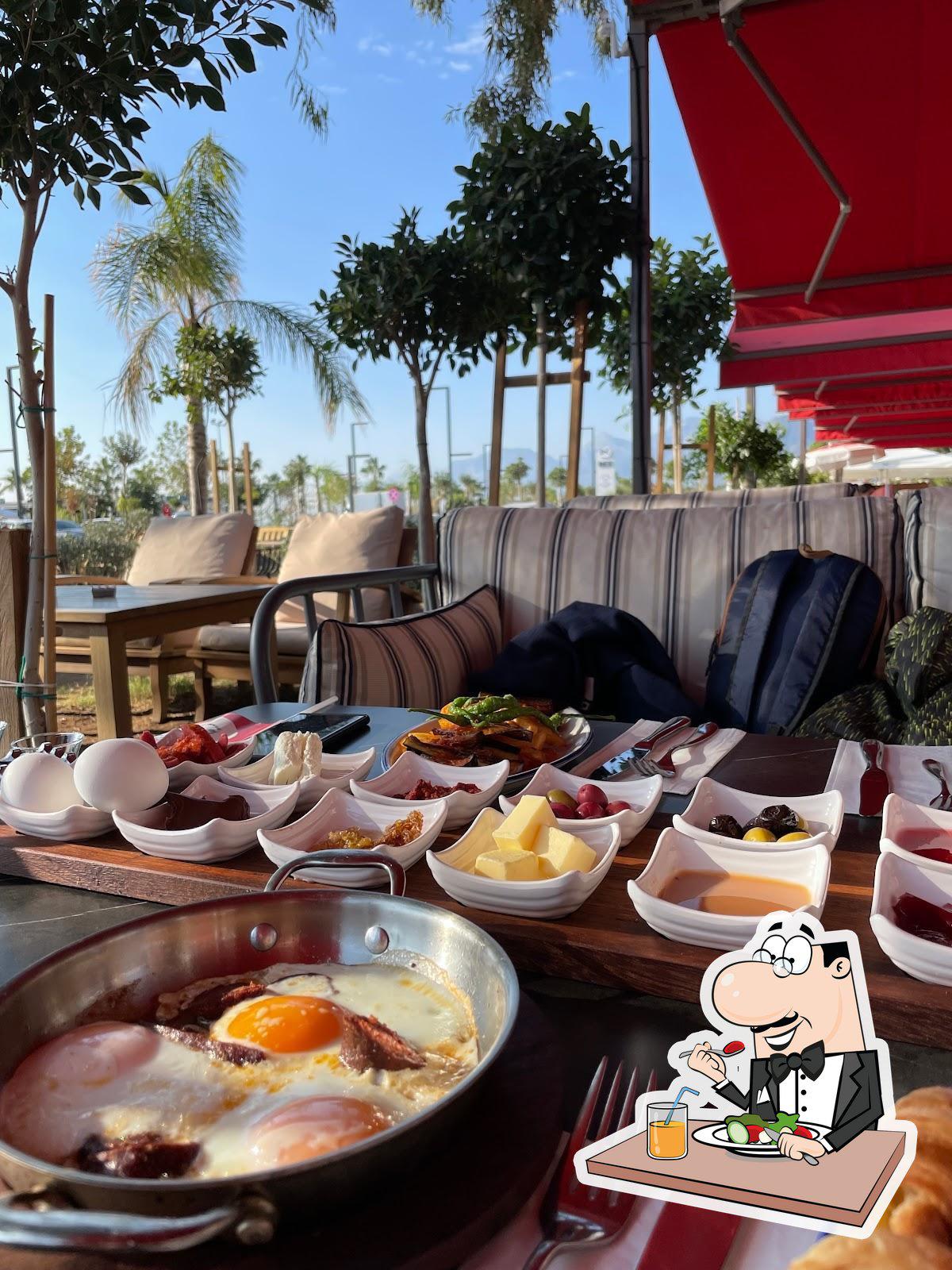 Kutu Plus Bistro&Lounge