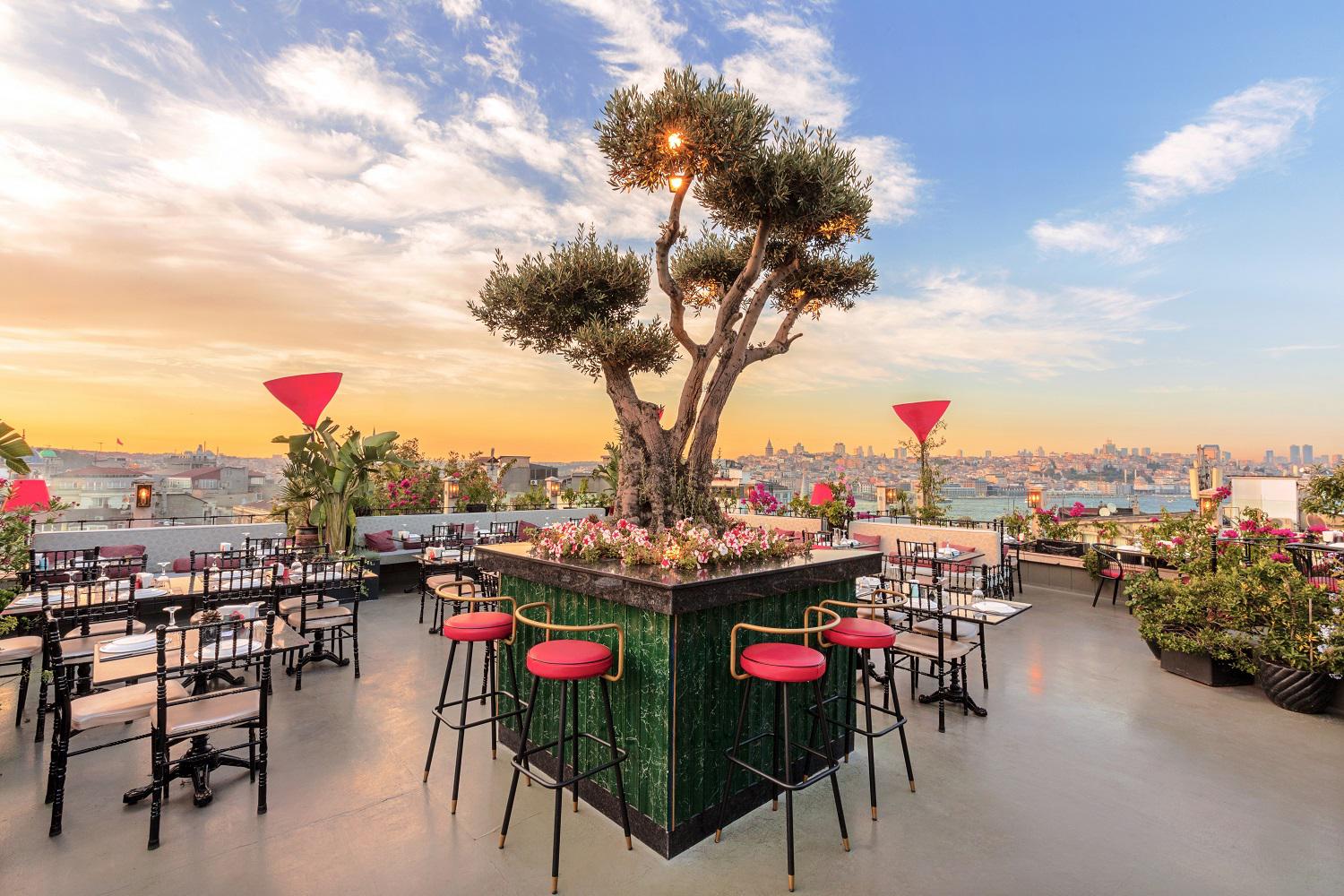 Roof Meze 360 Restaurant
