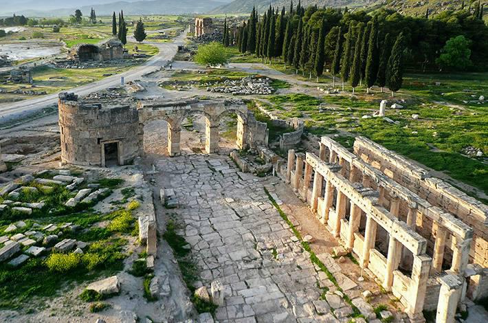 Hierapolis Antik Kent Tur
