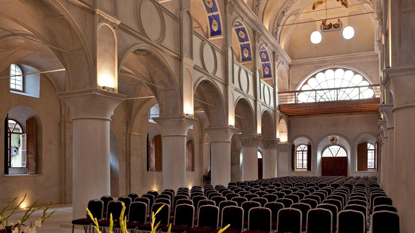 Ayios Haralambos Kilisesi Tur