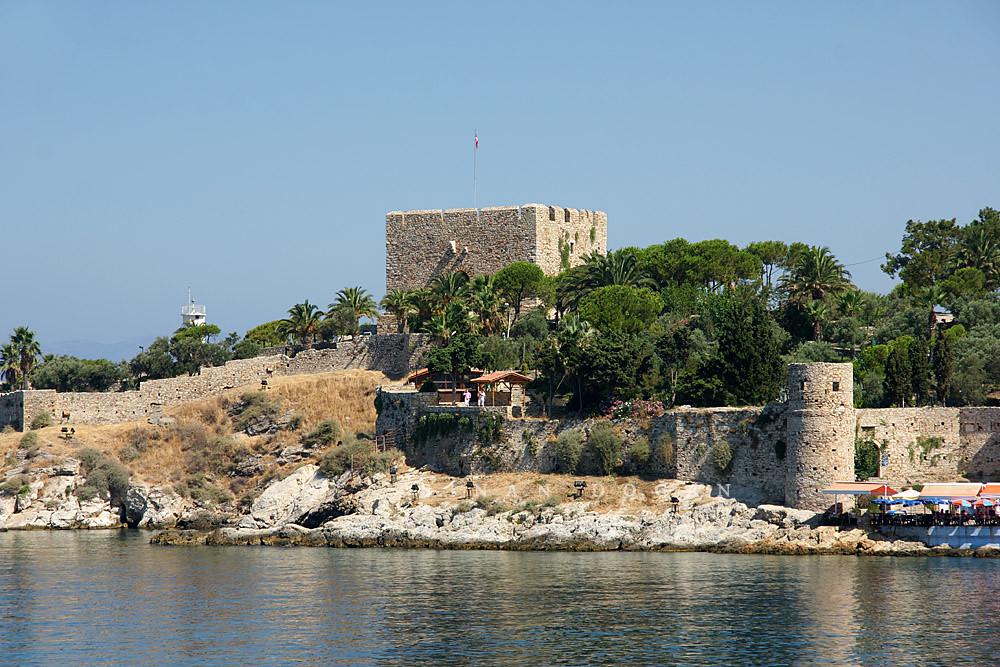 Güvercinada Kalesi Tur